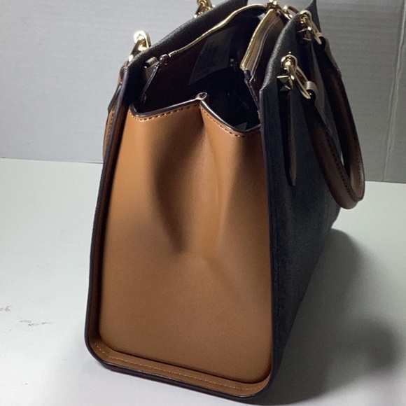 Logo Marilyn Large Satchel - Picture 4 of 7